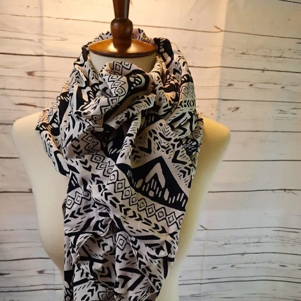 Wrap/Scarf 2/$20